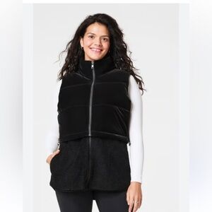 Women's Black Puffer Vest SPANX two and one fleece velour vest 3x